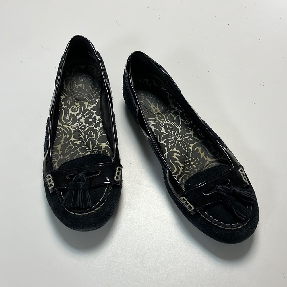 Sperry Topsider black suede tasseled flats